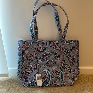 Vera Bradley Iconic Vera Tote in Makani Paisley